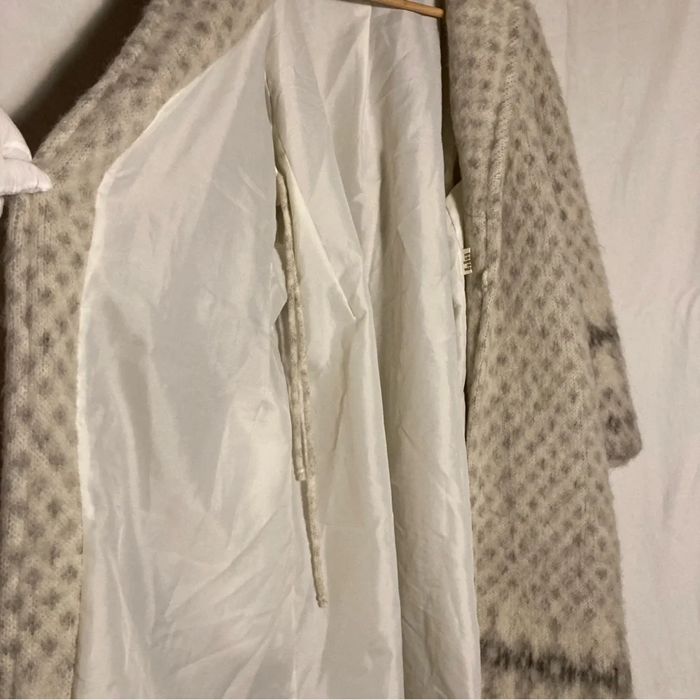 Vintage 70’s VAKA Pure New Wool Coat w/ Woolmark - Picture 3 of 13